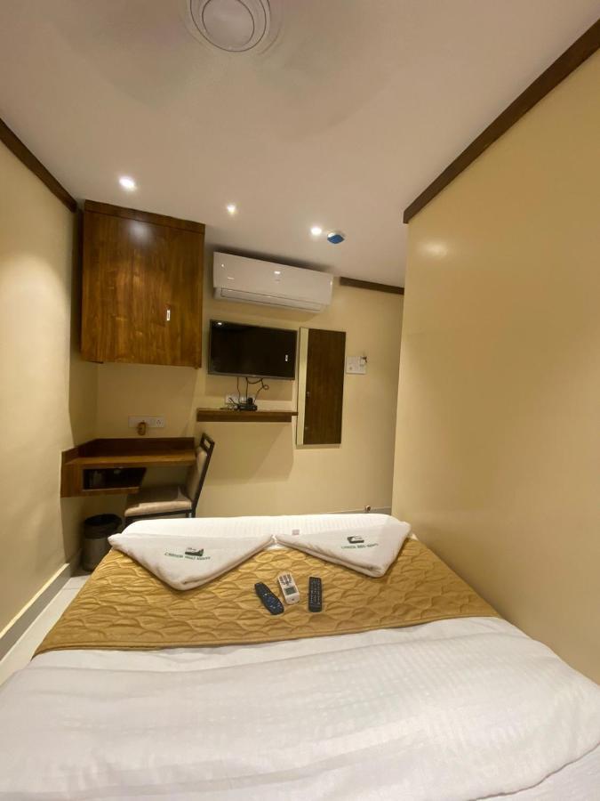 מלון Garden Creek Residency - Near To Mumbai International Airport מראה חיצוני תמונה