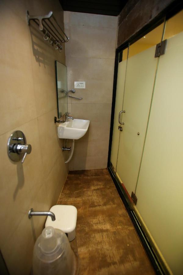 מלון Garden Creek Residency - Near To Mumbai International Airport מראה חיצוני תמונה